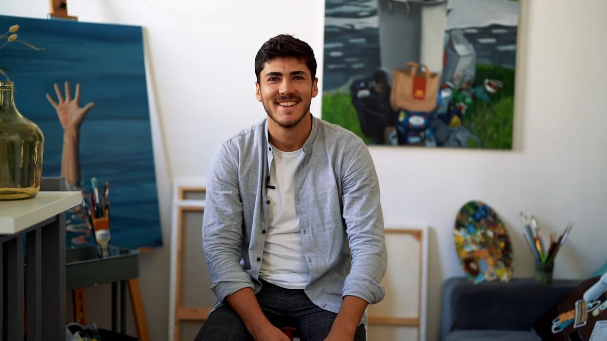 Robin Gaudillat dans son atelier